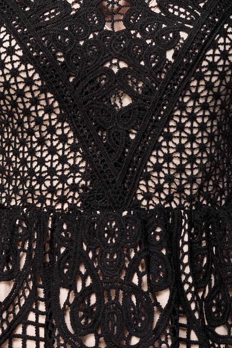 Kleid aus Spitze Kleid aus Spitze